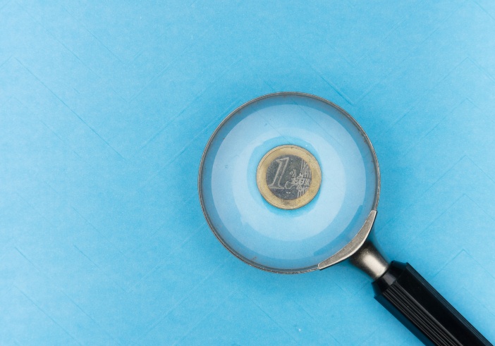 Illustration de l'article : Obligation Tracfin : trop forte extension du domaine déclaratif ?